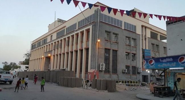 اتفاق محافظ البنك المركزي مع وكالة امريكية على إدارة المدفوعات والنقد الأجنبي في البنك