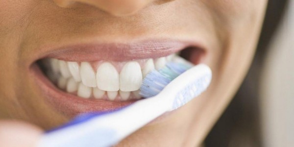 عدم تنظيف الأسنان يسبب السكتات القلبية
